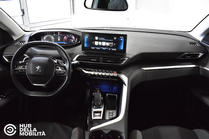 PEUGEOT 3008 BlueHDi 130 S&S EAT8 Active Business